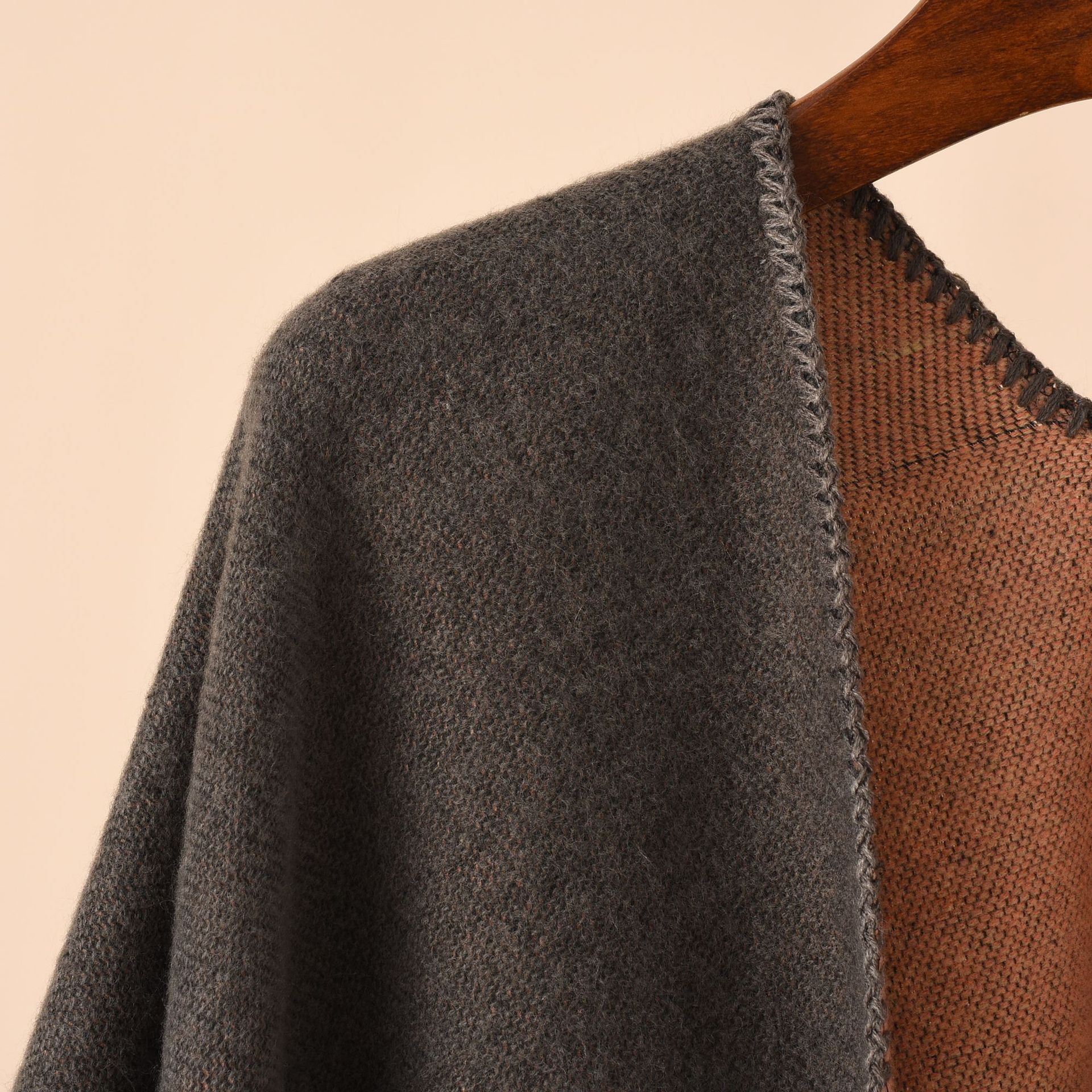 2024 New Fashion Winter Warm P - Women'S Fashion Poncho 评论和价格