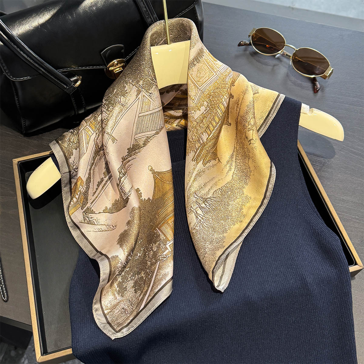 Brand 100% Natural Silk Scarf  - Women'S Fashion Poncho 评论和价格