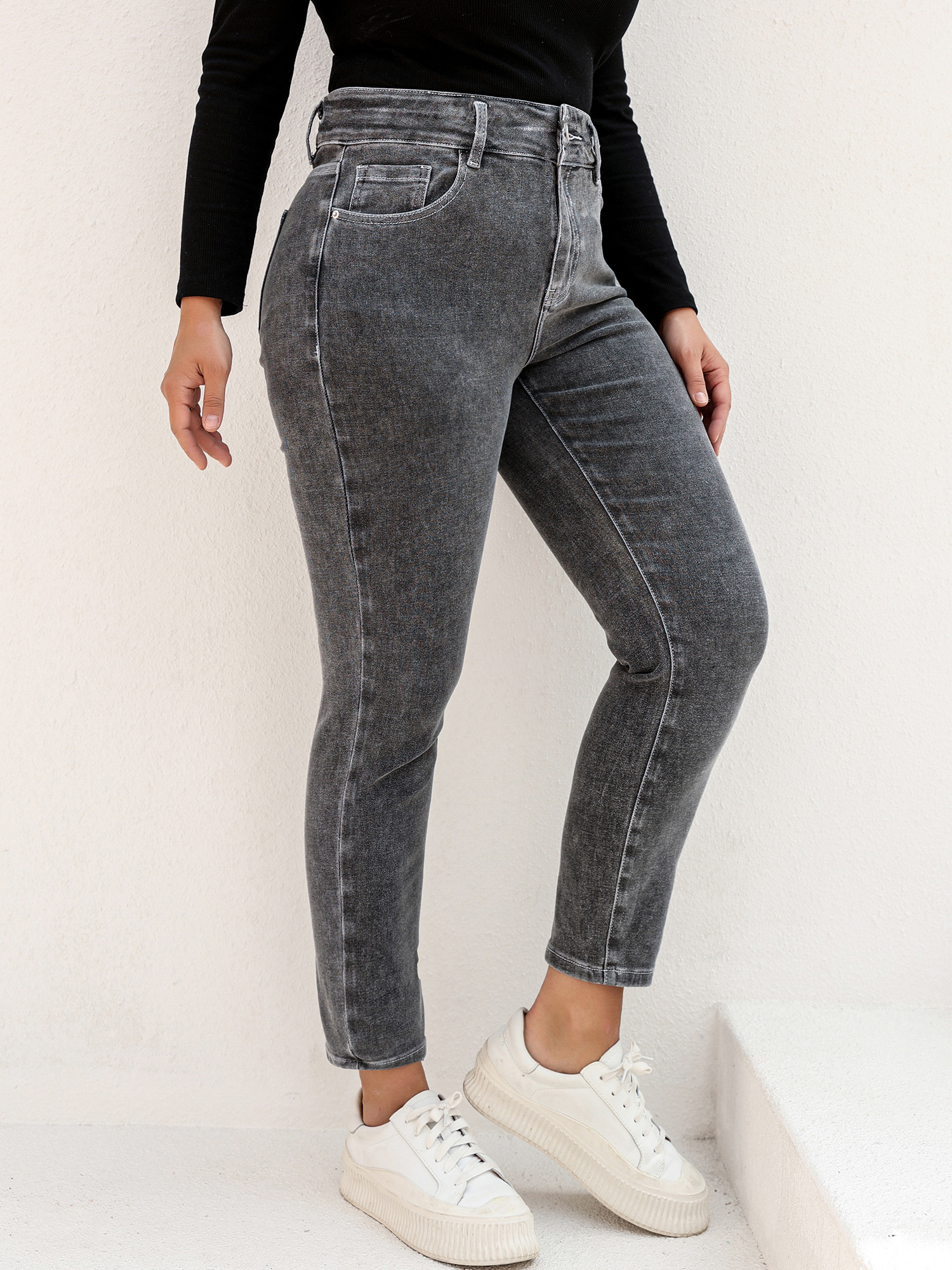 Plus Size Gray Jeans for Women - Mom Jeans Women 评论和价格