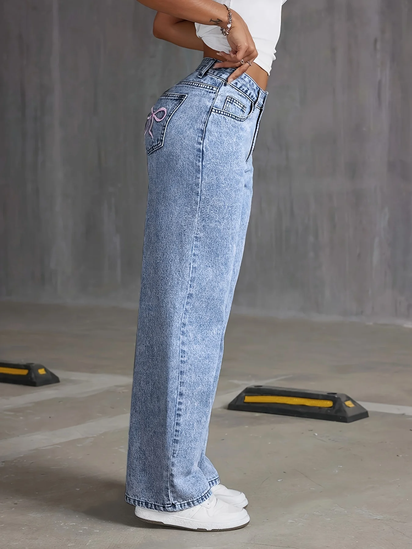 Women's Back Pocket Bow Embroi - Mom Jeans Women 评论和价格