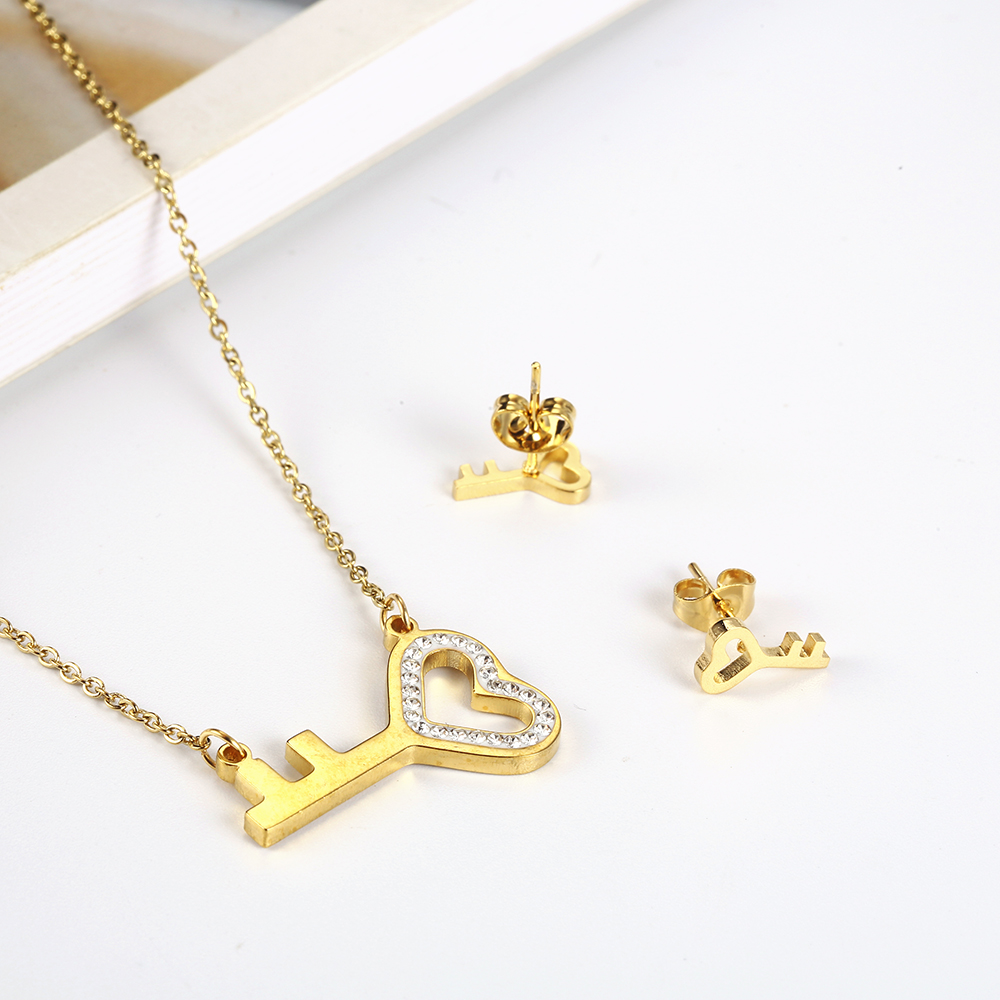 OUFEI Stainless Steel Jewelry  - Women'S Fashion Vogue 评论和价格